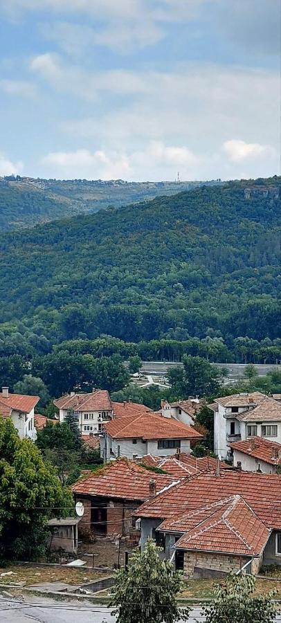 Авиа- Бижу В Полите На Царевец Βελίκο Τίρνοβο Εξωτερικό φωτογραφία